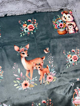 Load image into Gallery viewer, Pretty Woodland Lovey Size