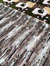 Load image into Gallery viewer, Camo Faux Quilt XL Adult Size