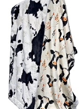 Load image into Gallery viewer, Country Cows XL Adult Size