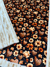 Load image into Gallery viewer, Extra Luxe Sand Nube Seal + Wild Florals XL Adult Size
