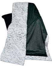 Load image into Gallery viewer, Extra Luxe Spruce Poppy + Forest Sydney Xl Adult