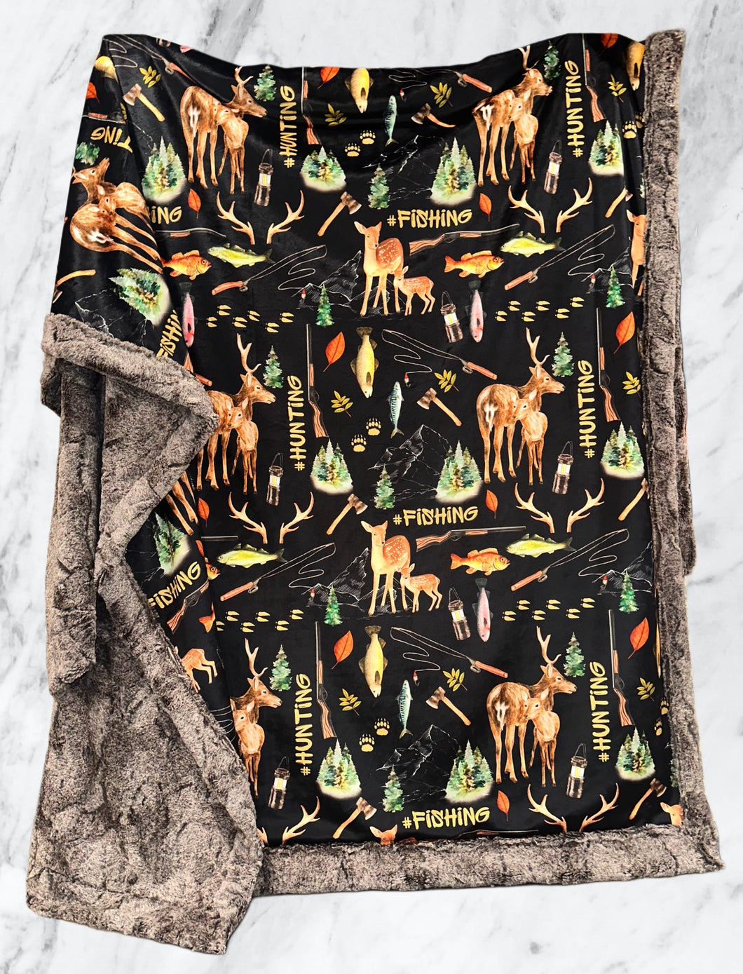 Hunting + Fishing XL Adult Size