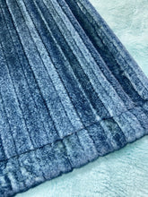 Load image into Gallery viewer, Extra Luxe Raindrop Glazed Vienna + Extra Luxe Sea Glass Arctic XL Adult Size