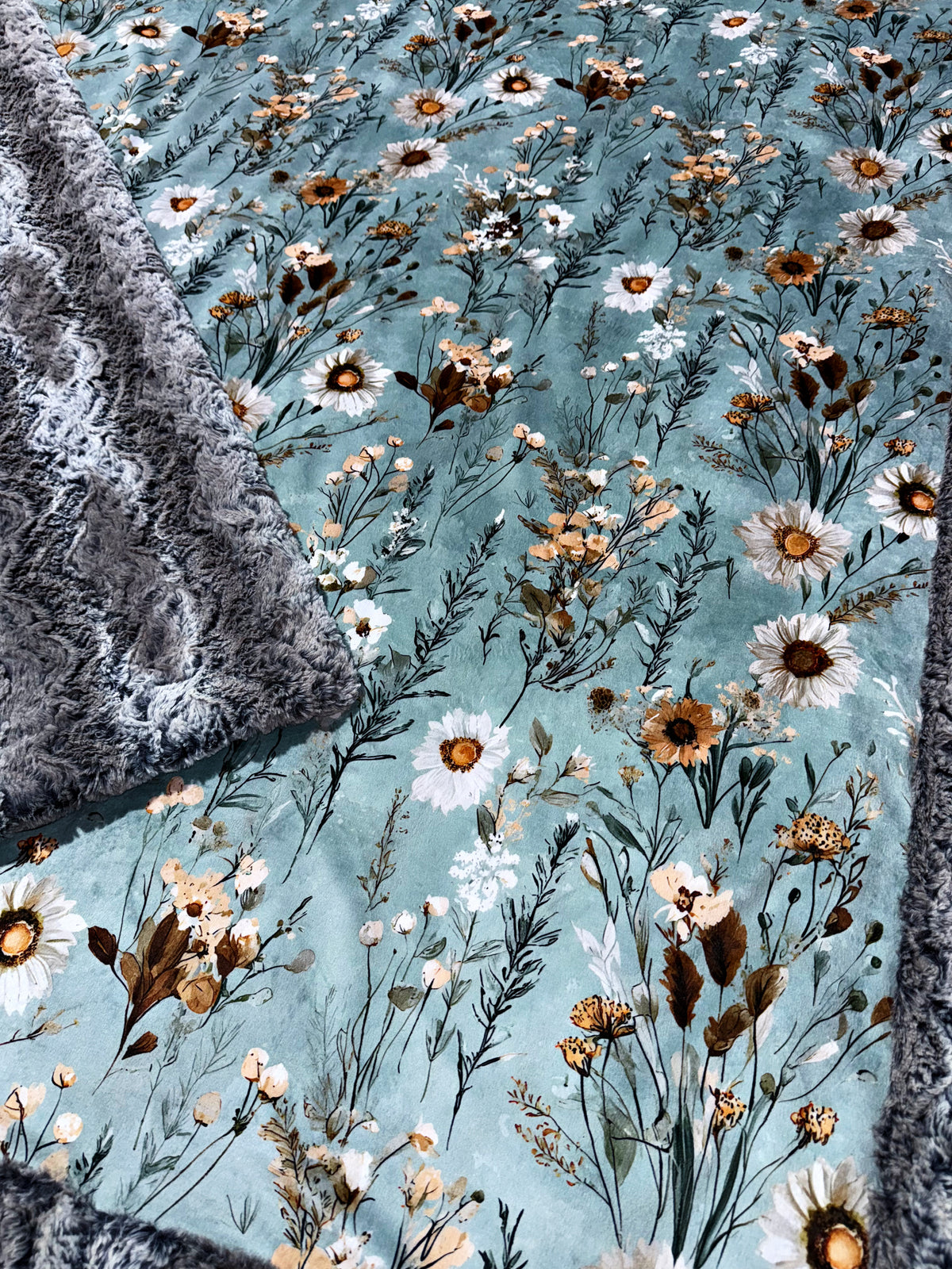 Country Florals XL Adult Size