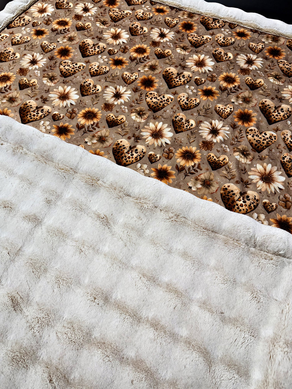 Extra Luxe Frosted Sand Dollar Poppy + Wild Hearts XL Adult Size