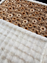 Load image into Gallery viewer, Extra Luxe Frosted Sand Dollar Poppy + Wild Hearts XL Adult Size
