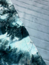 Load image into Gallery viewer, Extra Luxe Raindrop Sydney + Gulf Stream Sorbet Xl Crib