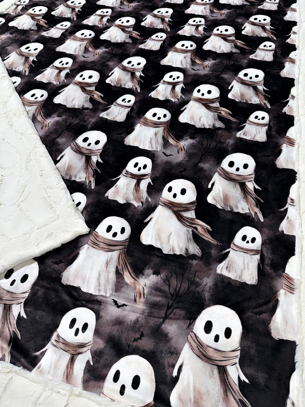 Chilly Ghosts XL Adult Size