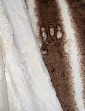 Load image into Gallery viewer, Extra Luxe Arctic Rustic Chinchilla  + Natural Hide XL Adult Size
