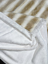 Load image into Gallery viewer, Extra Luxe Vanilla Denver Sky XL Adult Size