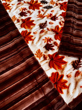Load image into Gallery viewer, Extra Luxe Autumn Vienna + Sweater Knit Leaves Xl Adult