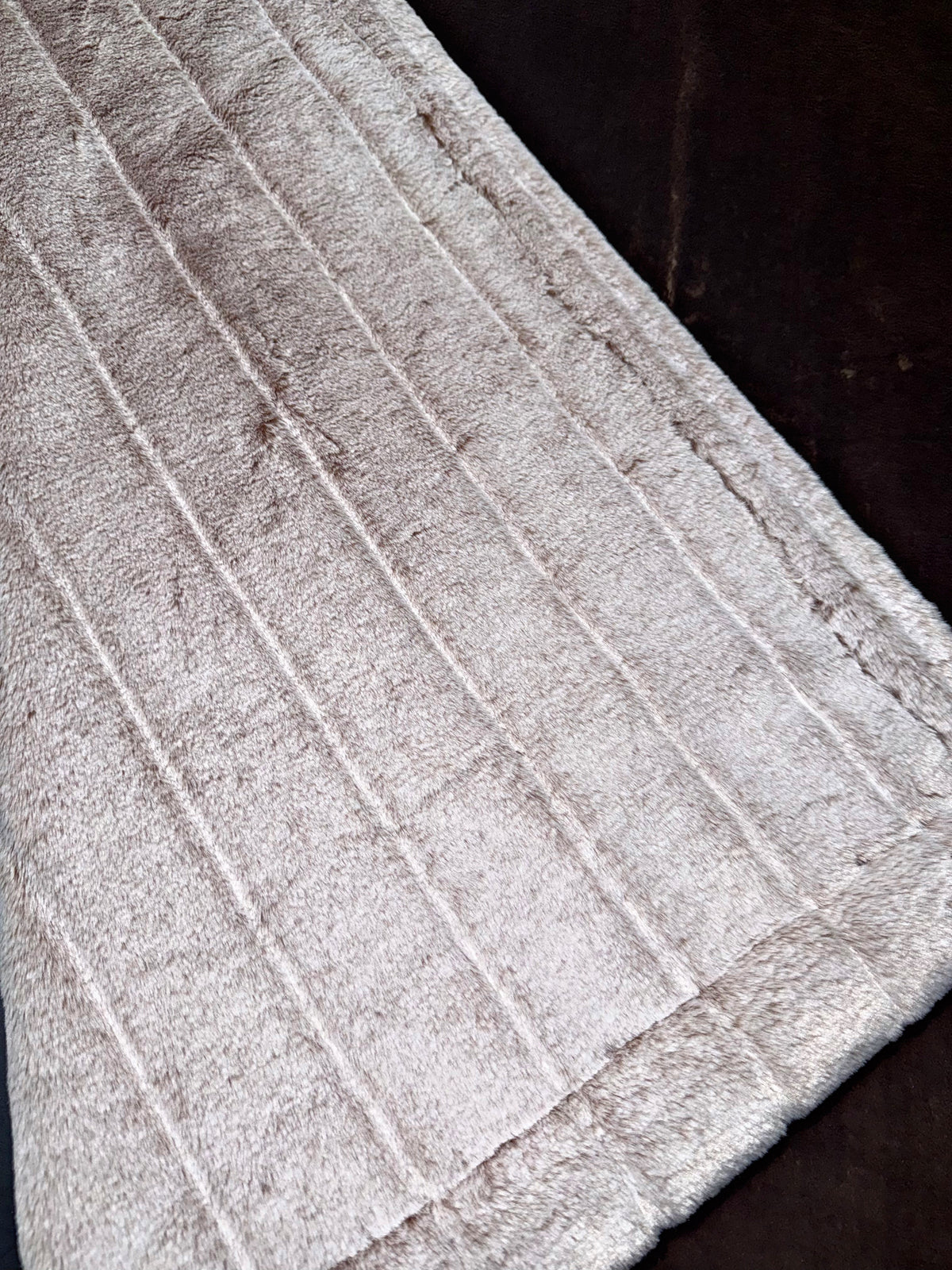 Double Extra Luxe Coffee Cake Baby Seal + Sand Dollar Frosted Sydney XL Adult Size