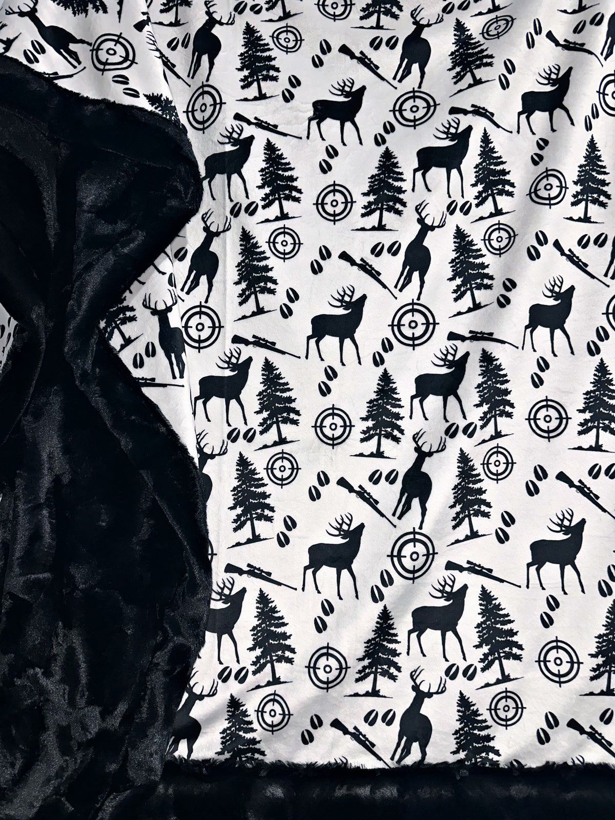 Black + White Hunt XL Adult Size