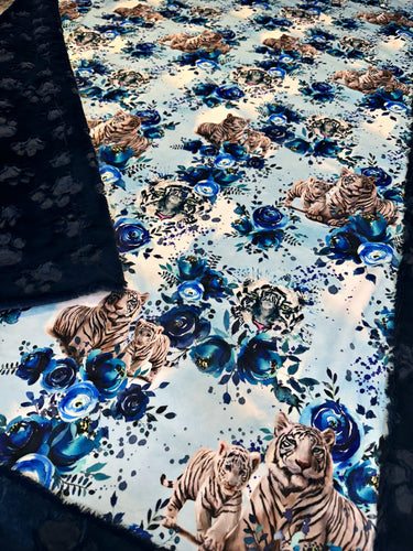 Tiger Paws XL Adult Size