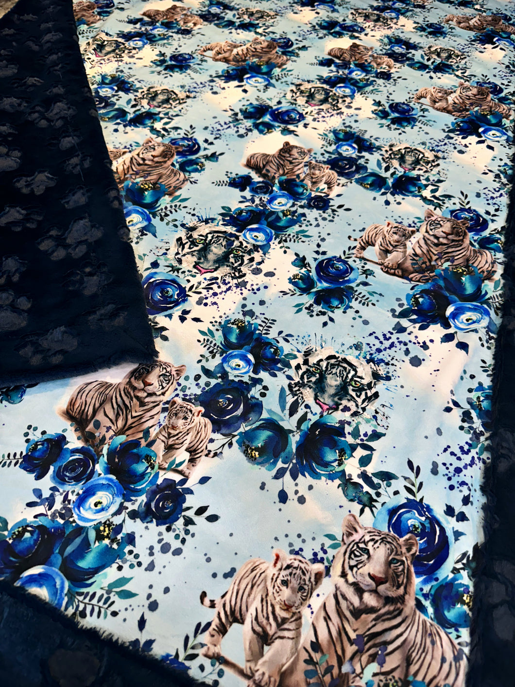 Tiger Paws XL Adult Size