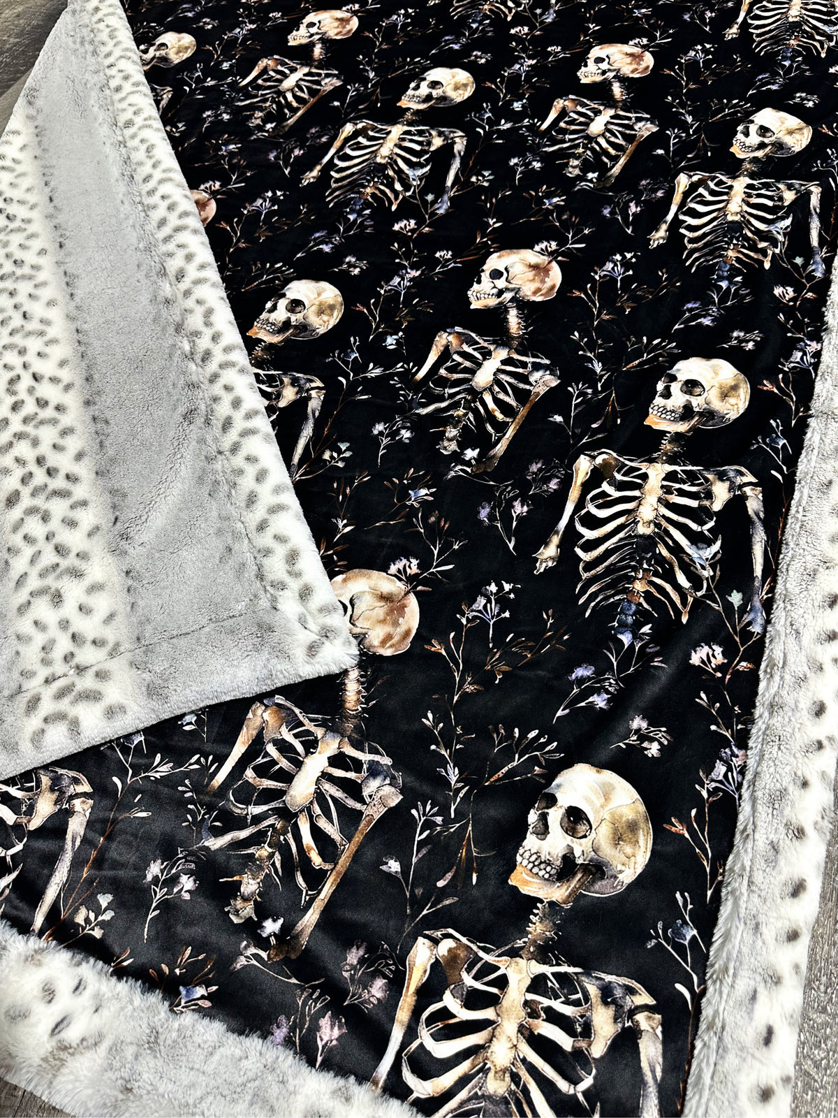 Extra Luxe Alaskan Dove Bunny Skeletons XL Adult Size