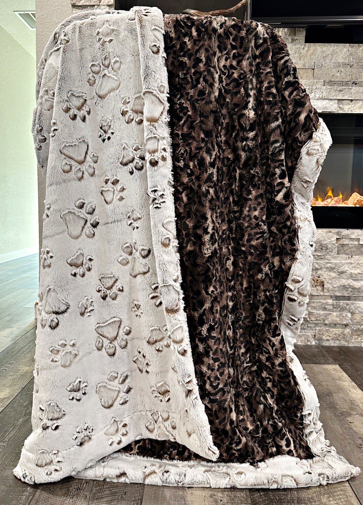 Bobcat XL Adult Size