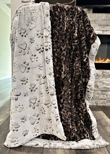 Bobcat XL Adult Size