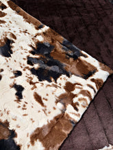 Load image into Gallery viewer, Extra Luxe Hot Chocolate Iced Sydney + Pony  XL Adult Size