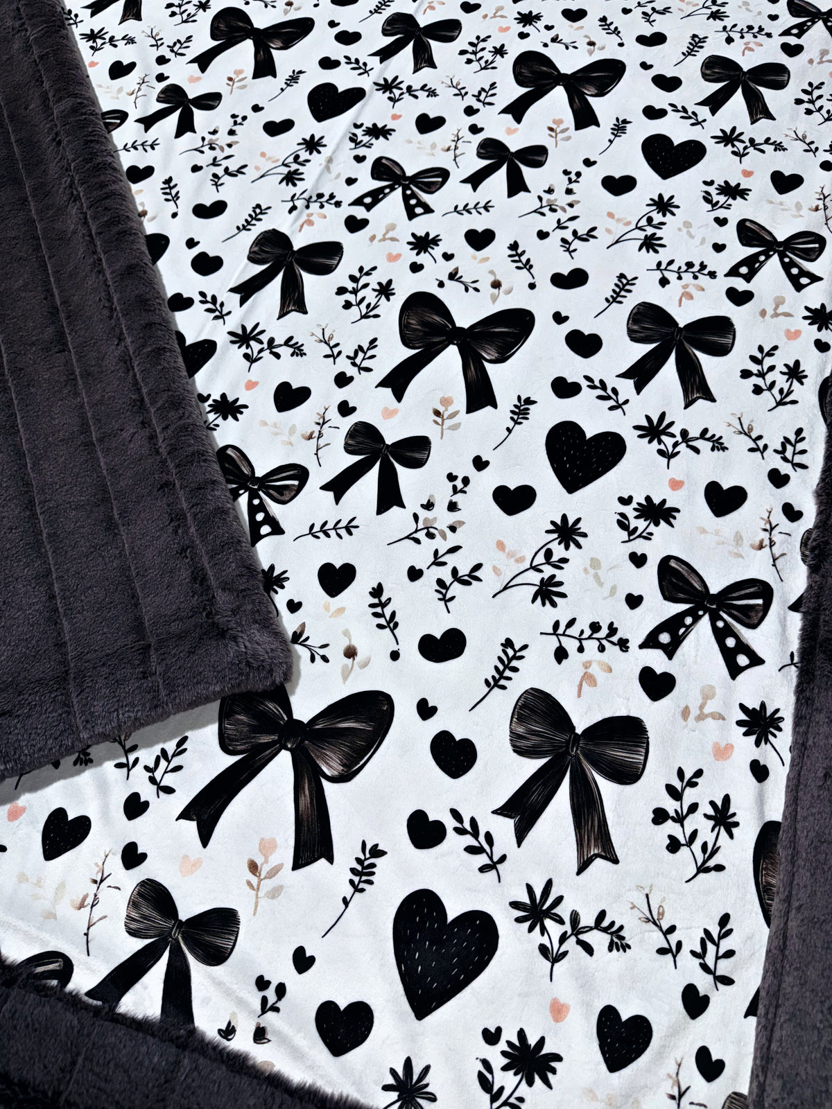 Extra Luxe Graphite Frosted Sydney + Black Bows XL Adult Size