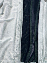 Load image into Gallery viewer, Extra Luxe Double Frosted Baby Seal Poison Apple + Juniper XL Adult Size