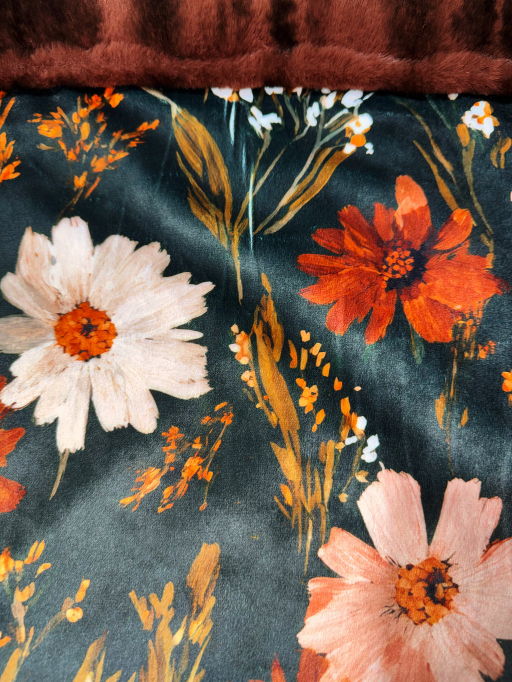 Extra Luxe Dark Autumn Florals XL ADULT