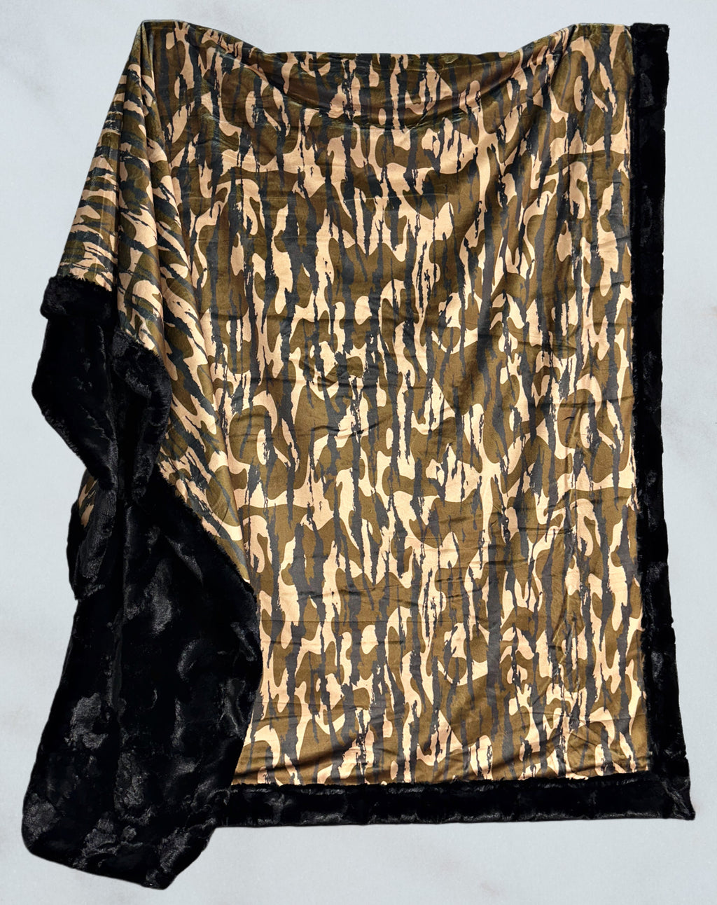 Bottomland Camo XL Adult Size