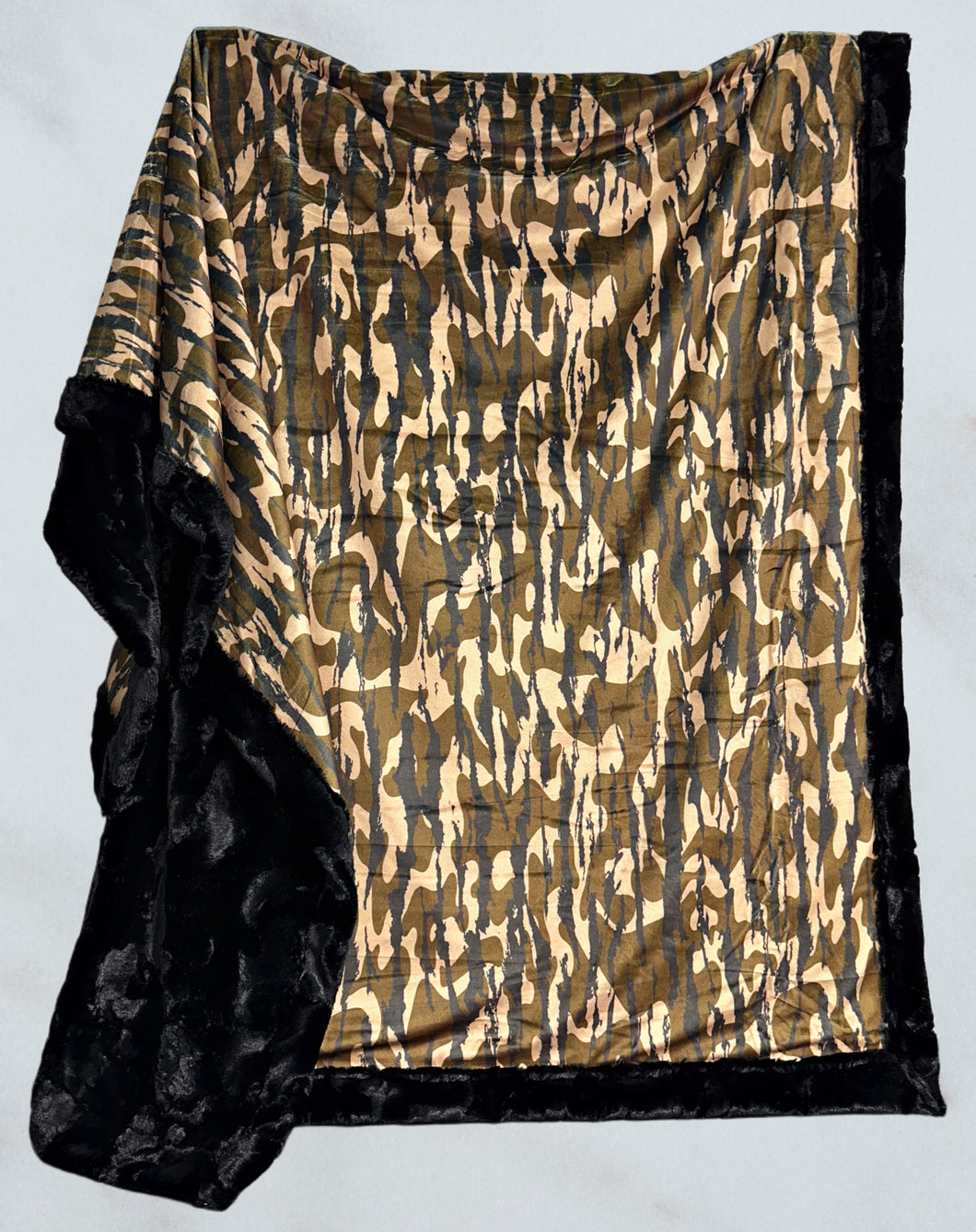 Bottomland Camo XL Adult Size