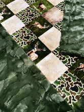 Load image into Gallery viewer, Hunter Forest Greens And Browns Xl Adult