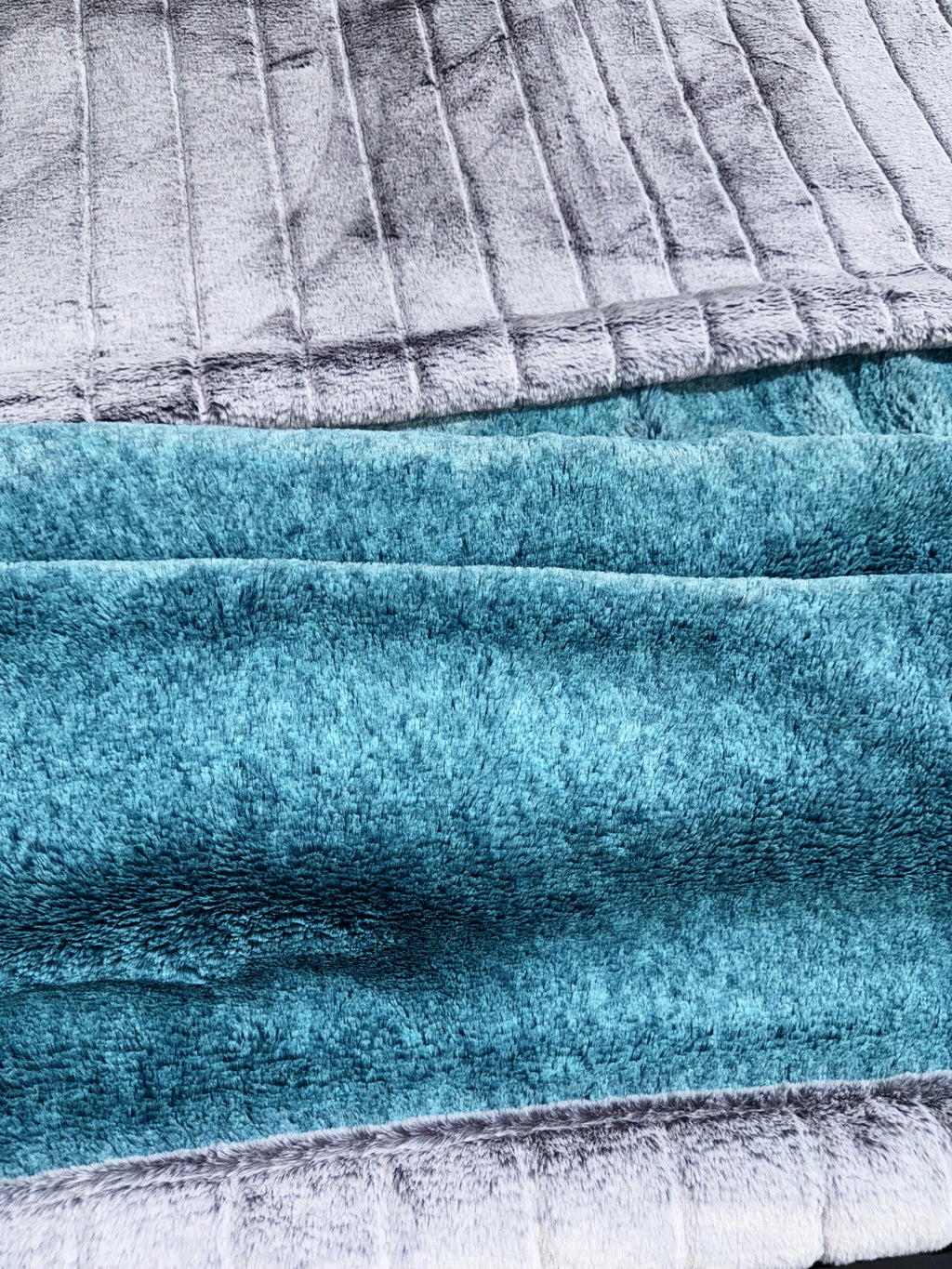 Double Extra Luxe Lagoon Arctic Fox + Cloudburst Iced Sydney XL Adult Size