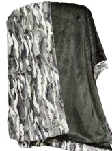 Load image into Gallery viewer, Extra Luxe Iced Sydney Pine + Loden Himalayan XL Adult Size