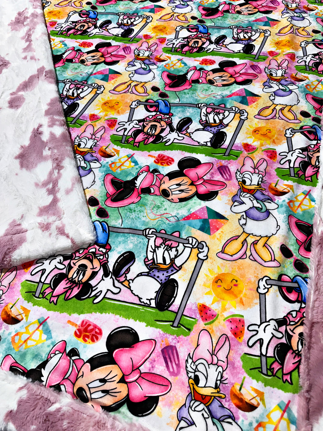 Minn + Dais XL Adult Size