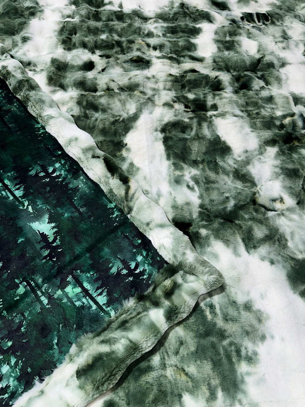 Extra Luxe Forest Powderpuff +Forest XL Adult Size