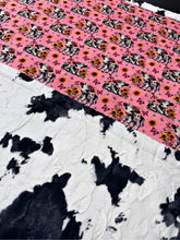 Load image into Gallery viewer, Pretty Cows XL Adult Size