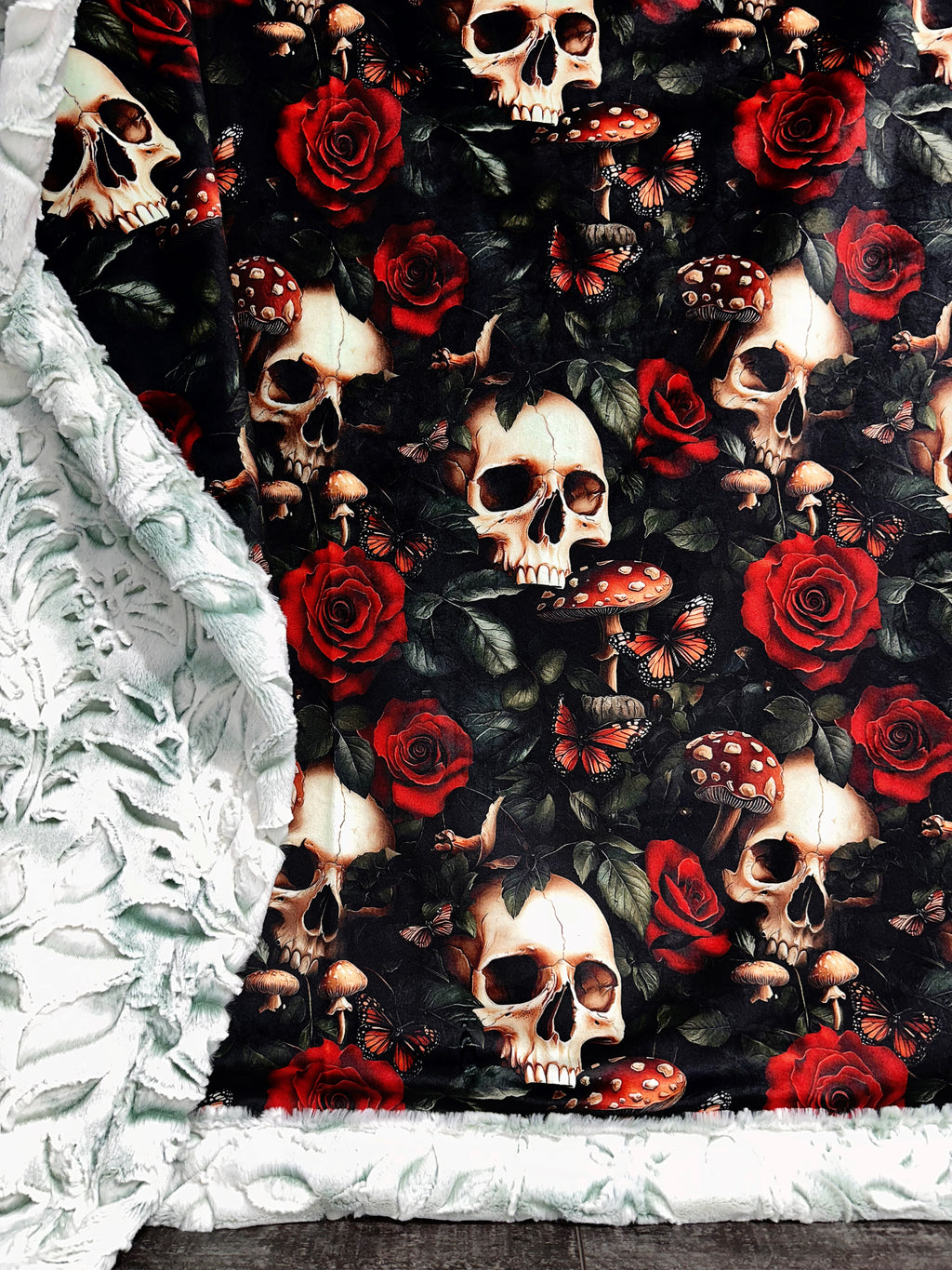 Dark Forest + Spruce Frosted Poppy XL Adult Size