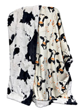 Load image into Gallery viewer, Country Cows XL Adult Size