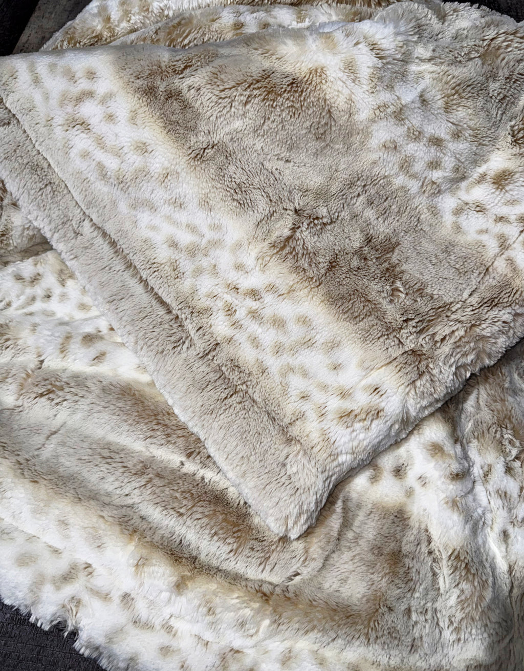 Extra Luxe Alaskan Bunny Oat Adult Size