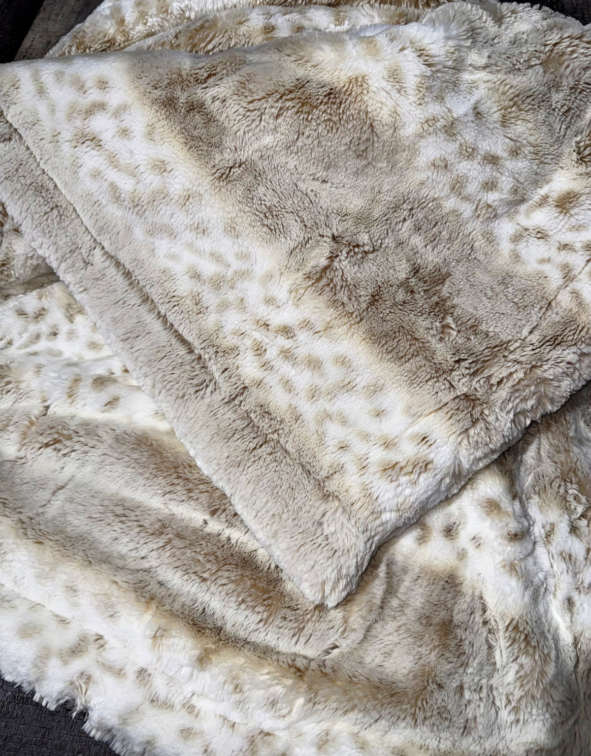 Extra Luxe Alaskan Bunny Oat Adult Size
