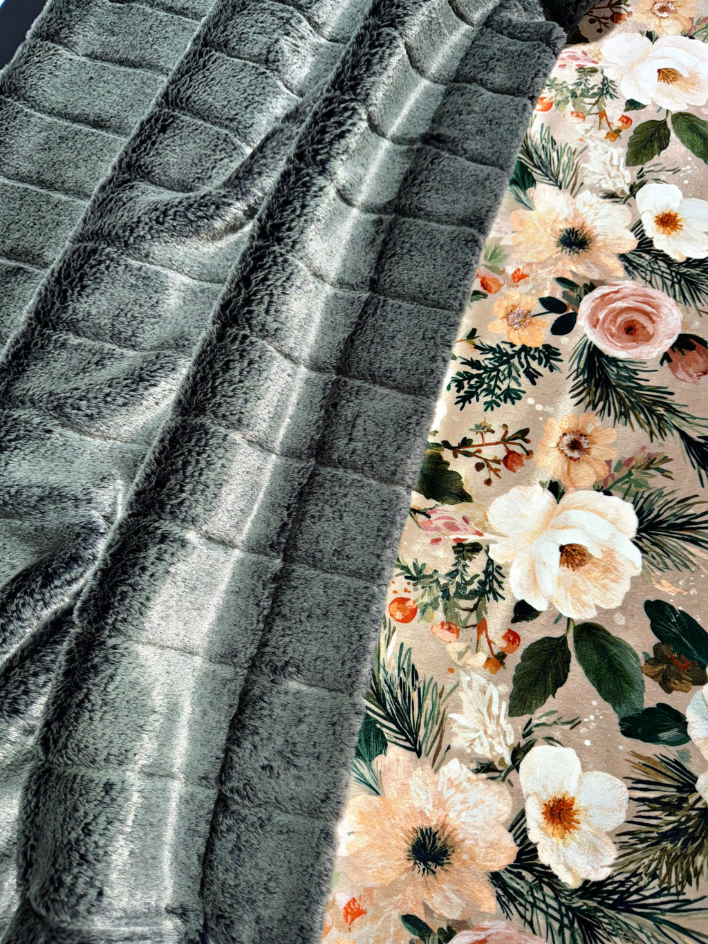 Extra Luxe Iced Sydney Pine + Pine Florals XL Adult Size