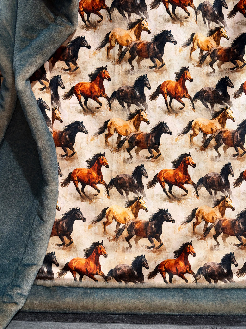Extra Luxe Encore Patina + Wild Horses Xl Adult