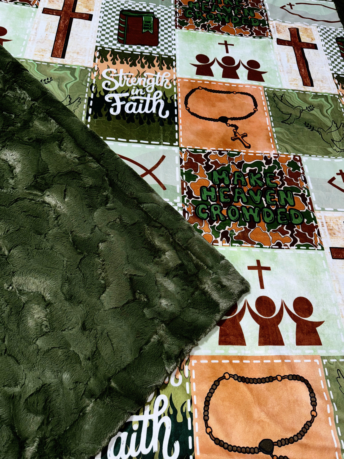 Make Heaven Crowded Camo XL Adult Size