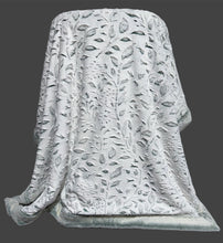 Load image into Gallery viewer, Extra Luxe Pesto Baby Seal + Frosted Juniper Poppy XL Adult Size