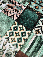 Load image into Gallery viewer, Western Scroll XL Adult Size