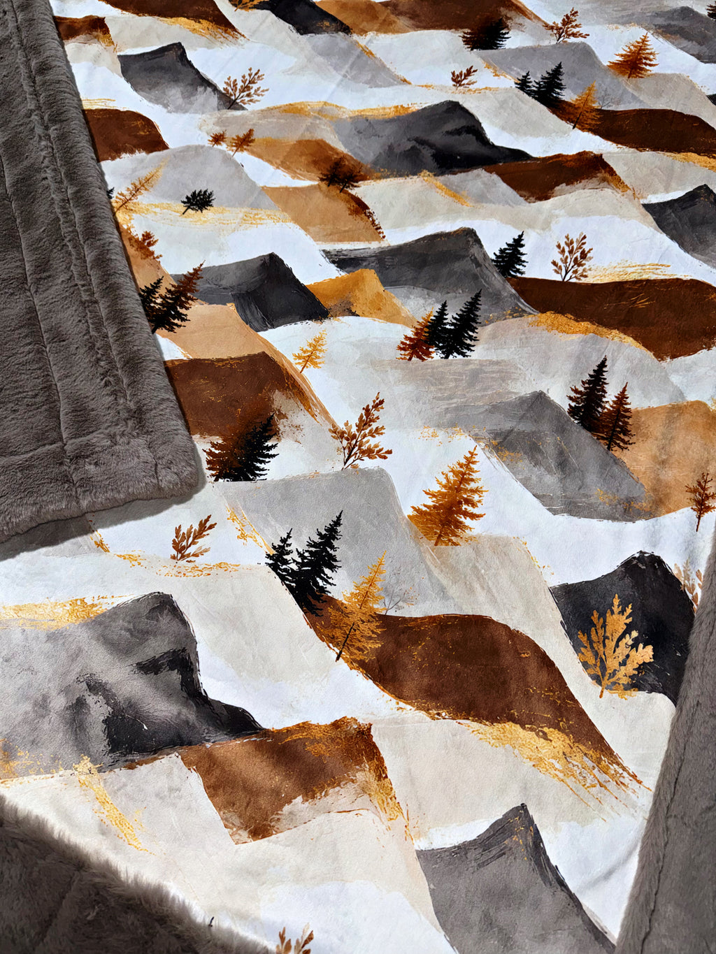 Extra Luxe Gold Dust Mountains Xl Adult