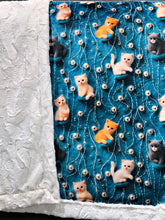 Load image into Gallery viewer, Pearl Yarn Kittens XL Adult Size
