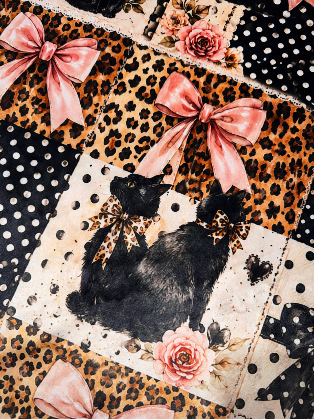 Extra Luxe Sydney Fancy Black Cats Xl Adult