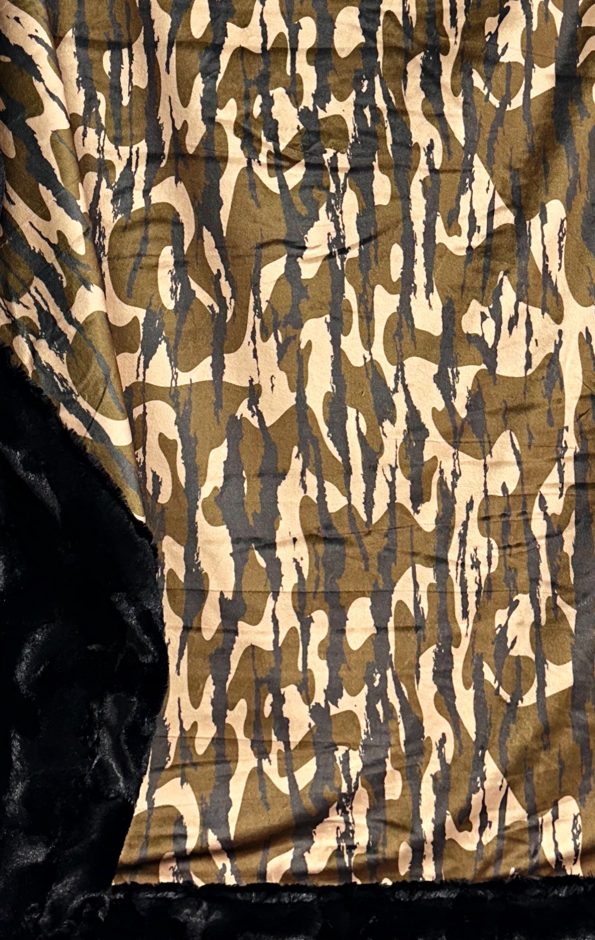 Bottomland Camo XL Adult Size