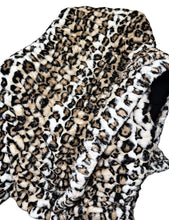 Load image into Gallery viewer, Double Extra Luxe  Clouded Leopard Sand Milan Adult
