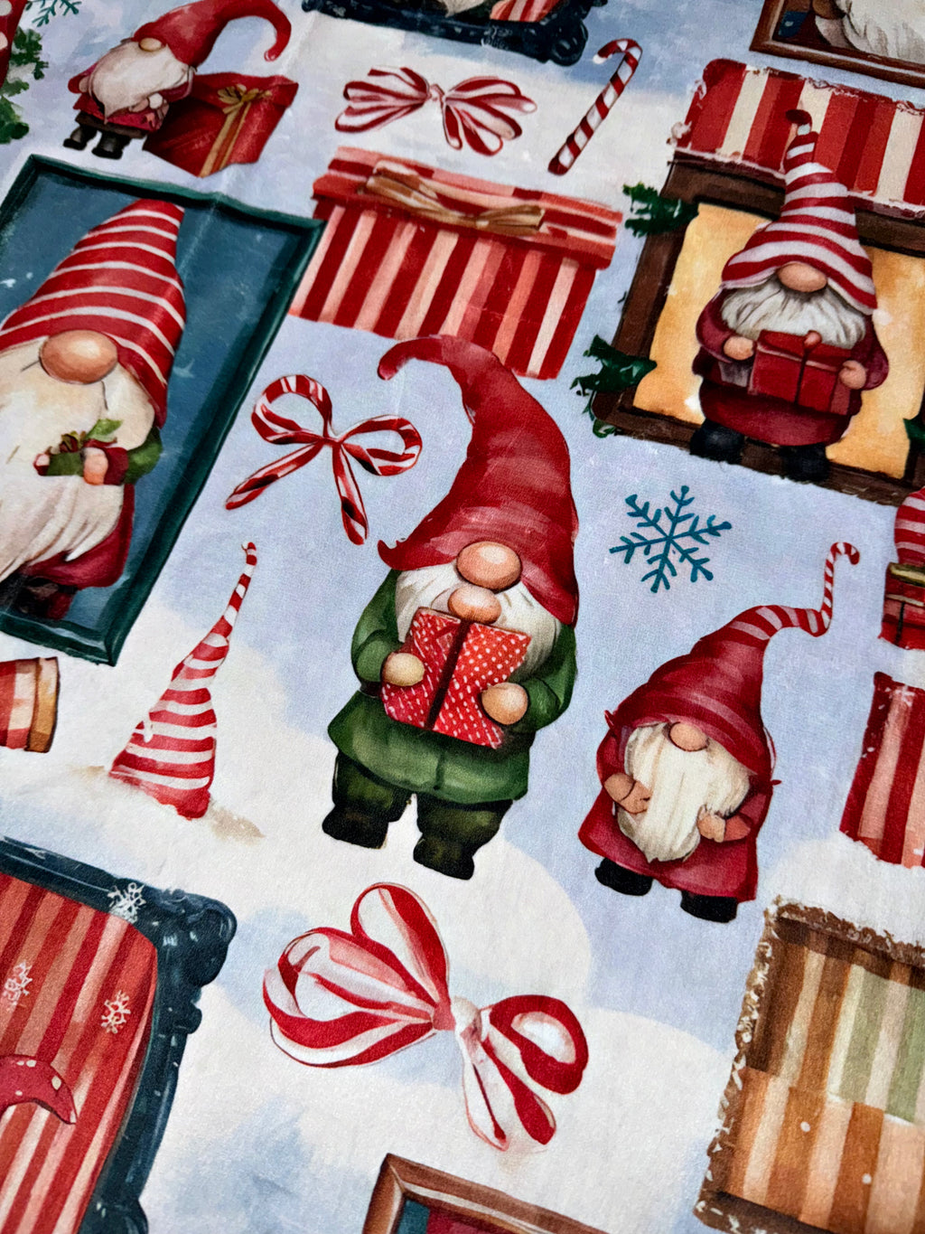 Peppermint Gnomes XL Adult Size