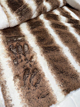 Load image into Gallery viewer, Double Extra Luxe Arctic Chinchilla Rustic + Natural Sydney XL Adult Size